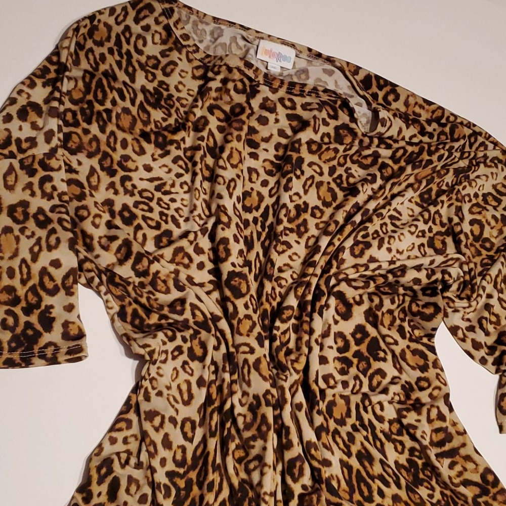 LulaRoe Irma Top